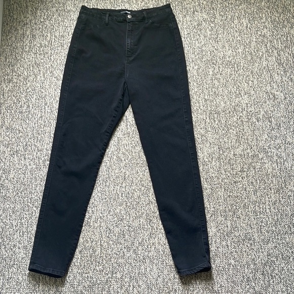 *READ*Women’s Fashion Nova Highwaisted  Skinny Jeans-Size 1X - Picture 3 of 5